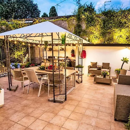 Apartment Il Giardino Di Fede - Fiorita By Interhome